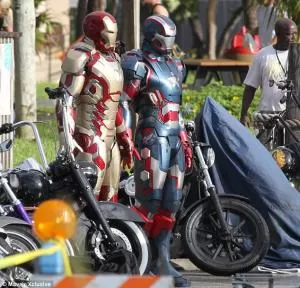 Iron Man 3 Iron Patriot Armor