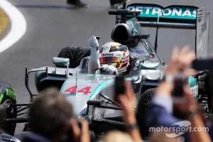 F1 British Gp 2015 Race Winner Lewis Hamilton Mercedes Amg F1 W06 Celebrates In Parc Ferme