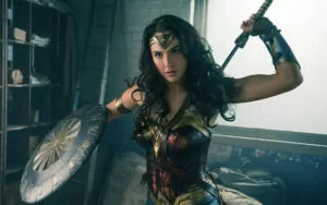 Wonder Woman Gal Gadot Quiere Explorar La Bisexualidad De Su Personaje Con Halle Berry Landscape