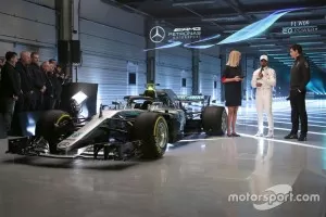 F1 Mercedes Amg F1 W09 Launch 2018 Lewis Hamilton Mercedes Amg F1 Toto Wolff Executive Dir