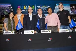 FIA Fórmula 4 NACAM Gran Premio De Puebla. Celina Peña Baraquiel Alatriste Alejandro Cañedo Secretario De Cultura Y Turismo Del Estado De Puebla Flavio Abed Josué Saúl González Barrales Mariano Del Castil